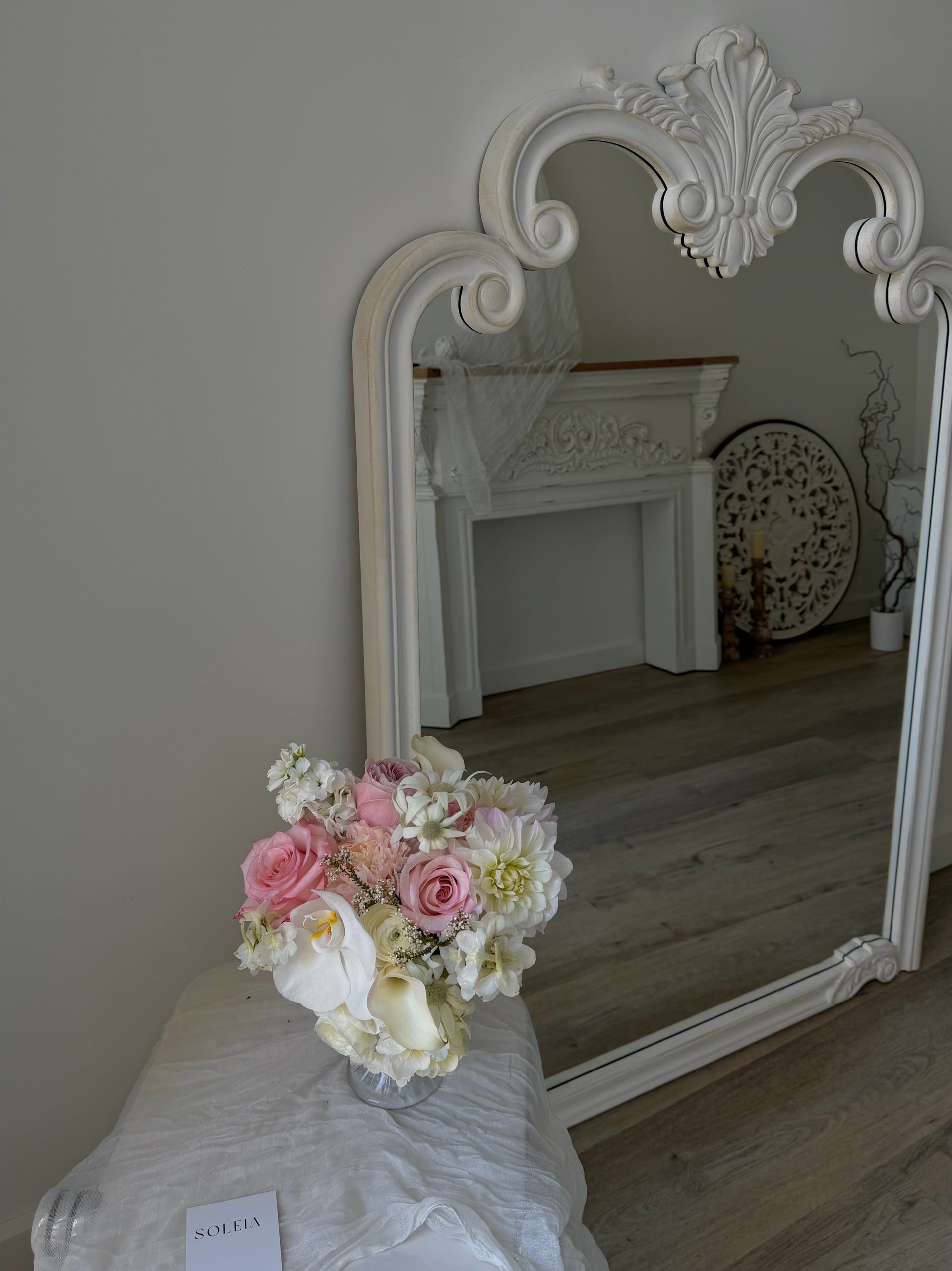 Blush Veil - Floral Posy