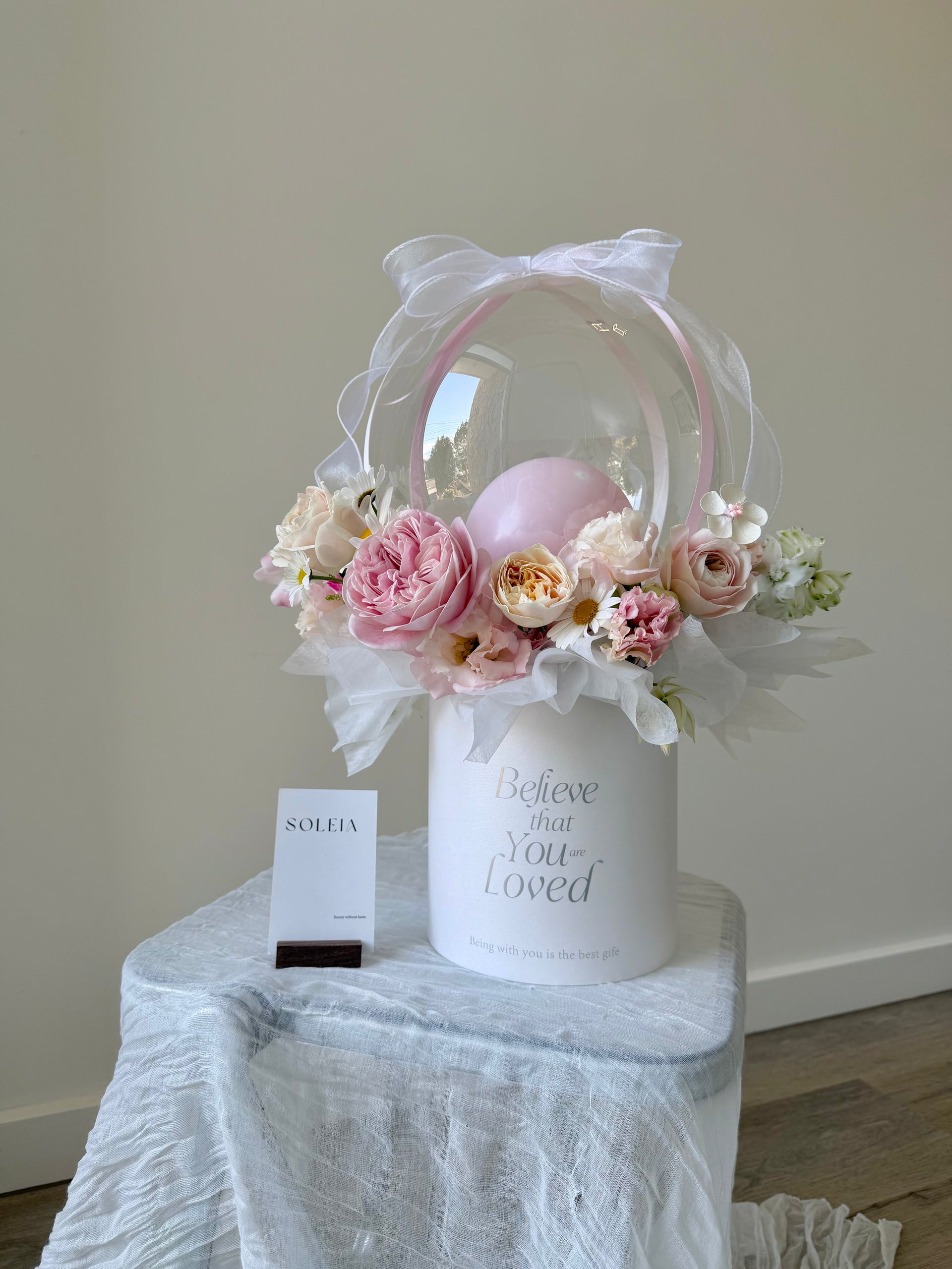 Hat Box with Bubble Balloon